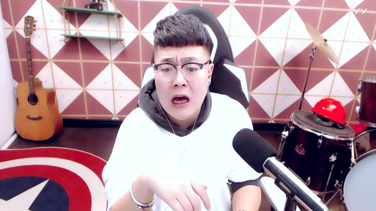 王小贱的亮点视频~快来围观