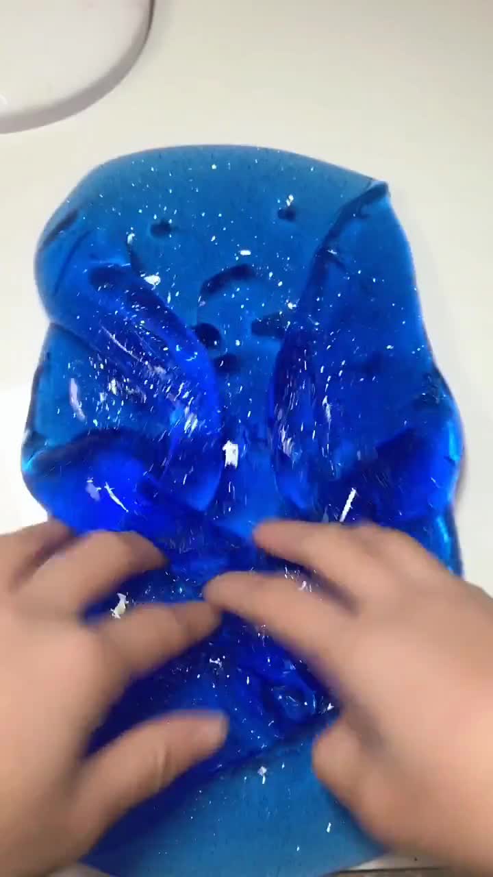 一滩蓝色的假水,用最经典的手法,一玩就爱不释手!