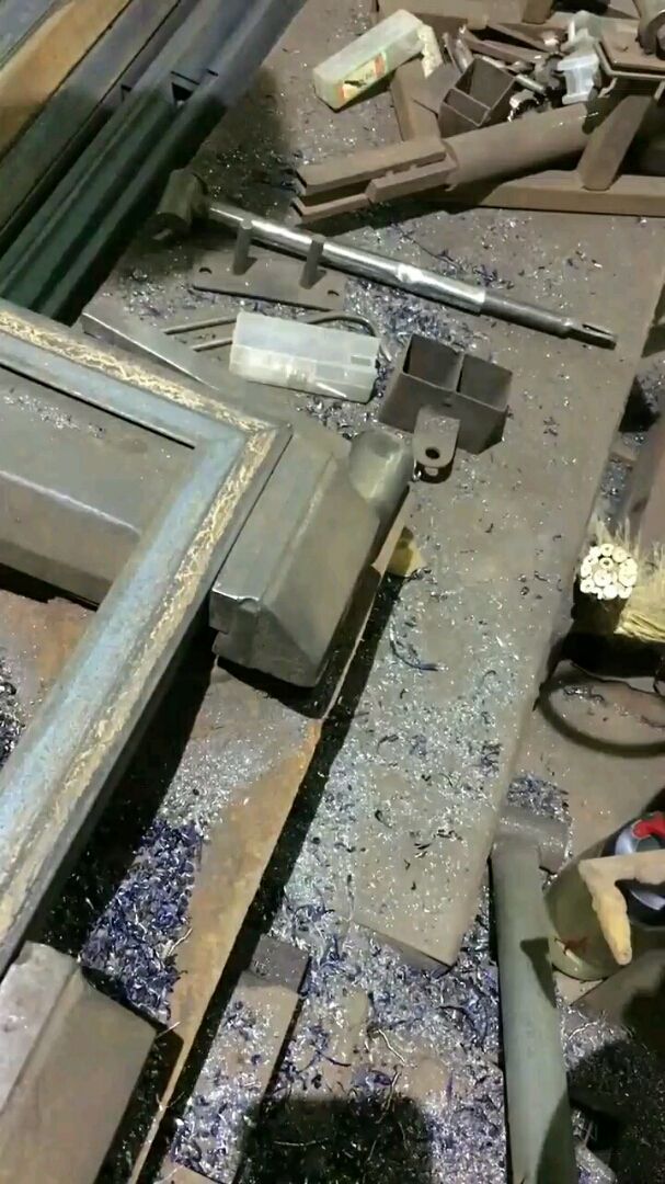 角铁焊制工具箱图片