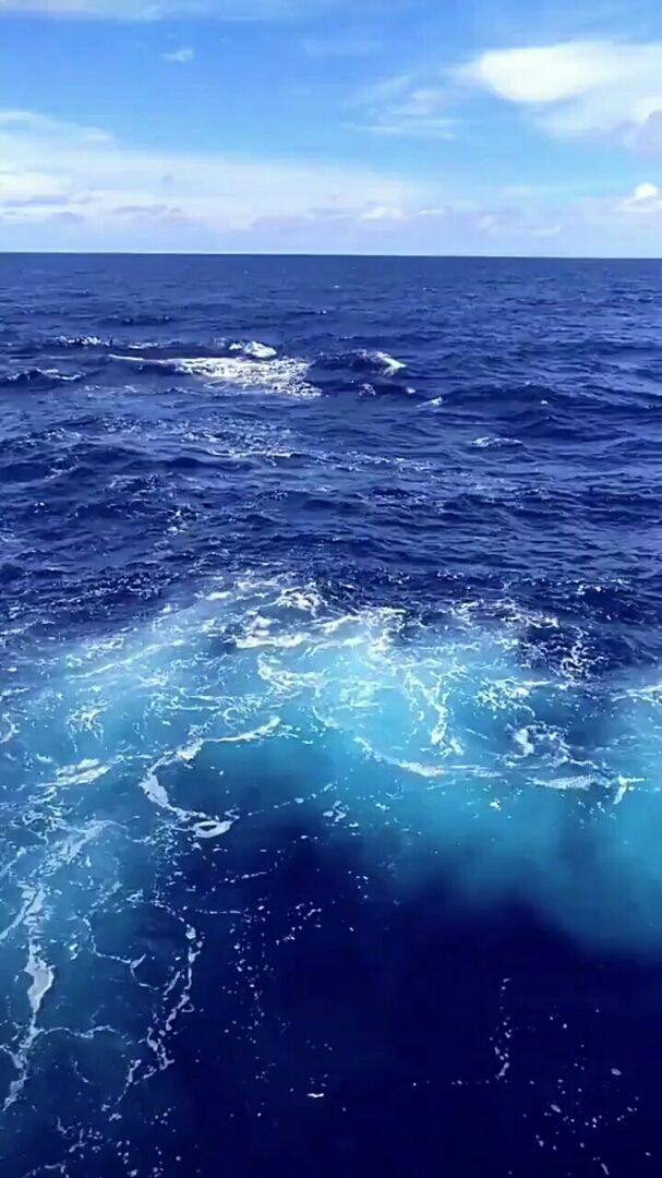 太平洋航行,水深9123米,患深海恐惧症的勿点开.