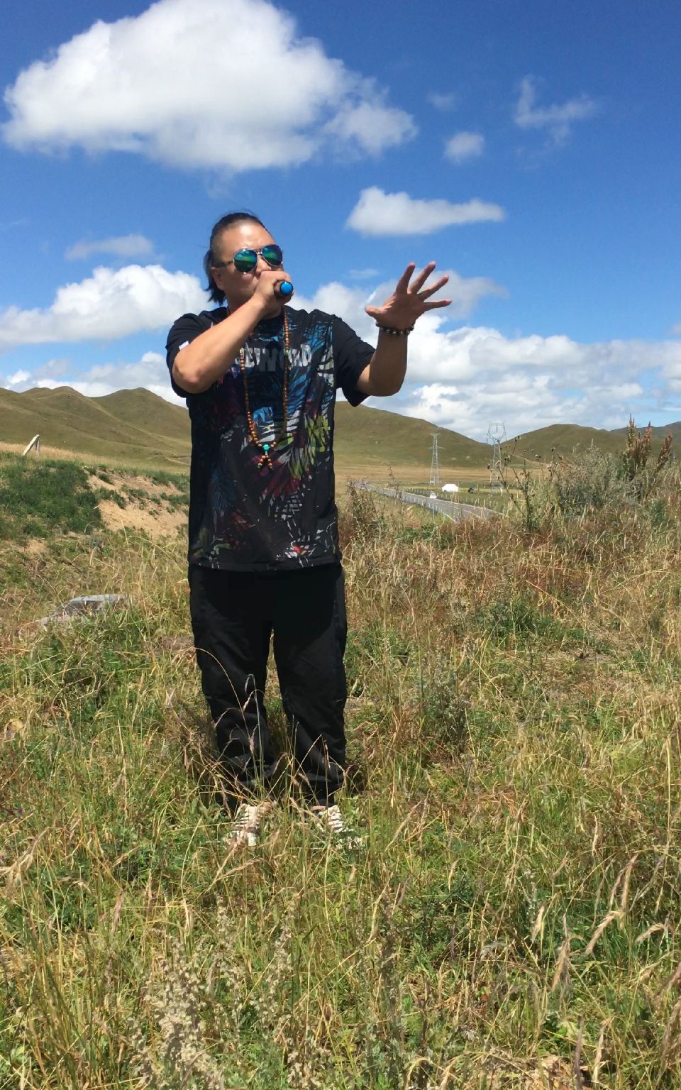 网络歌手阿刚:闯天涯