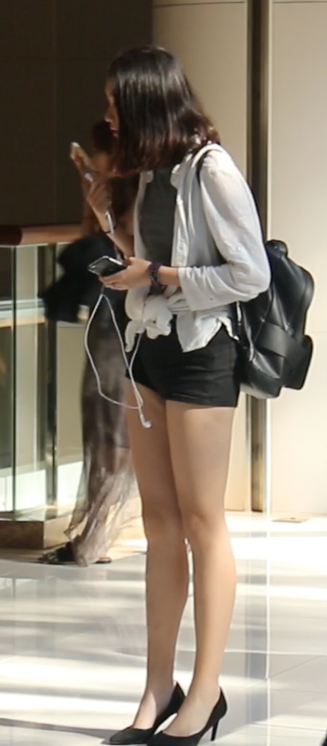 中国帅哥搭讪中国第一美腿女神，美腿绝对震撼你