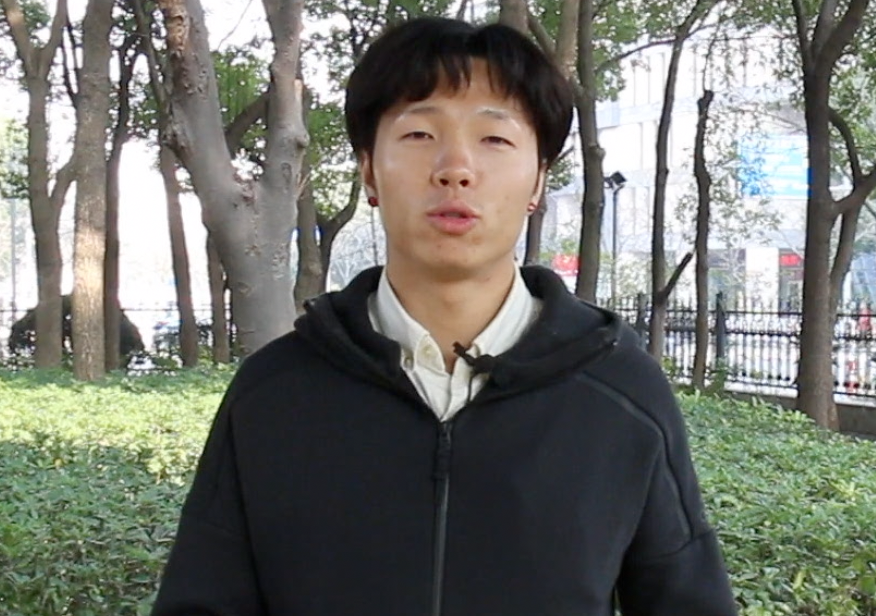 还在靠“朋友圈展示面”把妹的兄弟们，你们该醒醒了