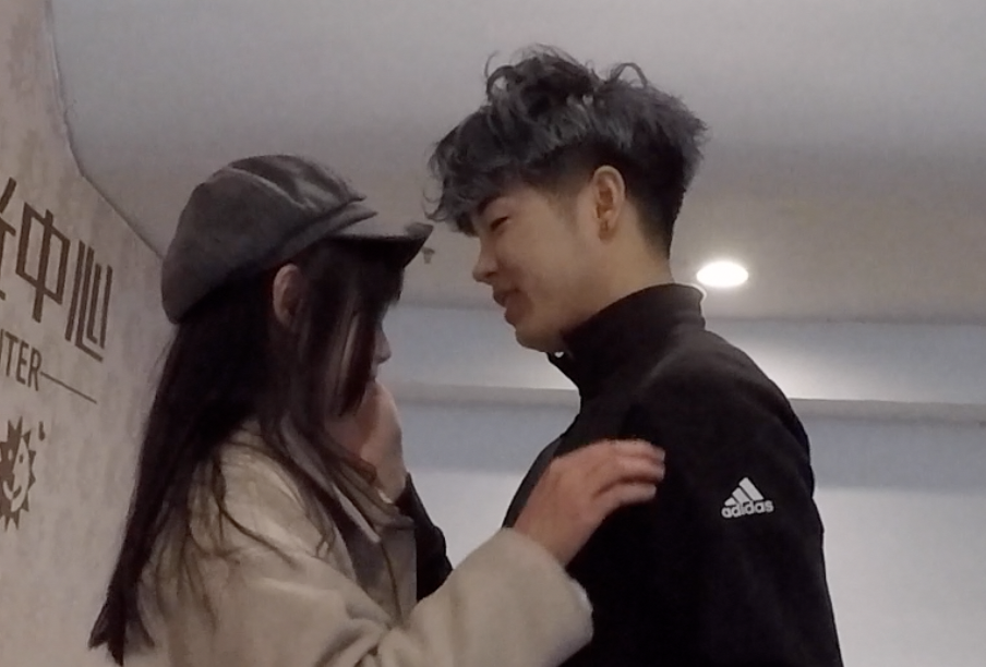 《亚洲第一接吻网红凯龙》：情人节送给全国单身狗的礼物！