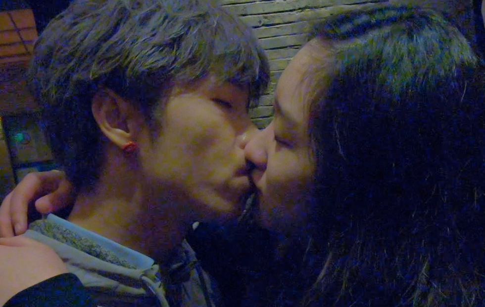 华人接吻艺术家晴胜将用接吻改变世界