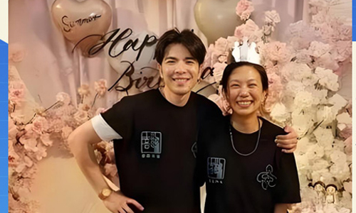 萧敬腾为大14岁妻子庆生